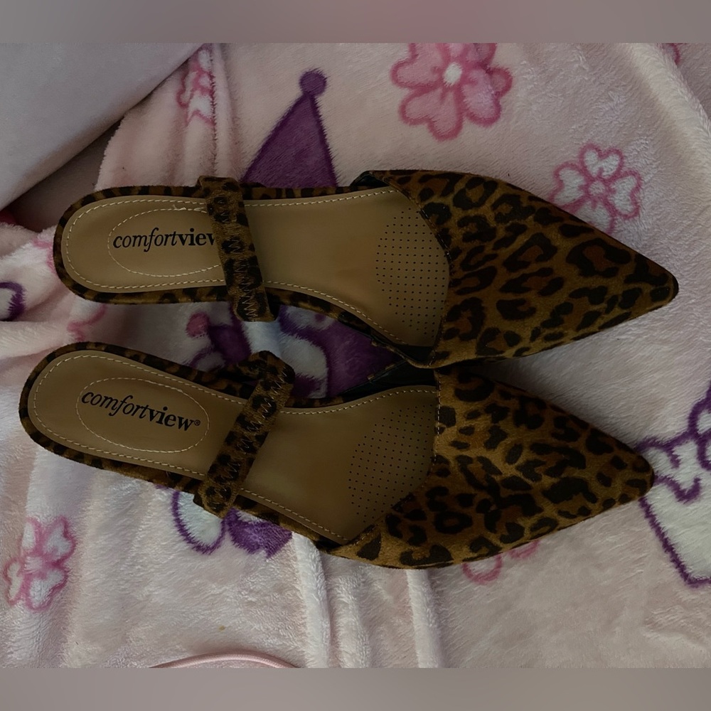 Leopard print women’s kitten heel slip on shoes